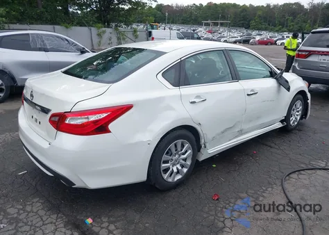 2016 Nissan Altima 2.5/2.5 S/2.5 Sl/2.5 Sr/2.5 Sv из США, поврежденный, VIN 1N4AL3AP6GC199708